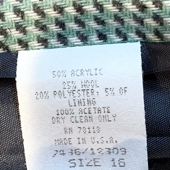 Jessica Scott Vintage Woven Blazer — Sage Green Textured Single Button Jacket - Picture 12 of 13